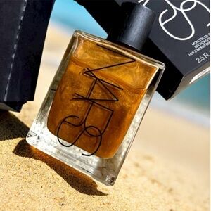 NARS Monoï Body oil shimmer tan glow skin care